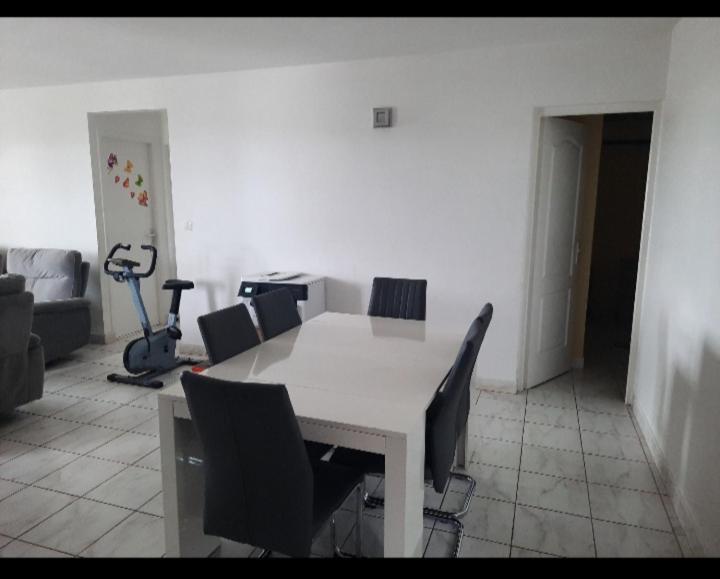 Villanneva Calme Et Spacieuse Avec Piscine Ducos Exteriör bild